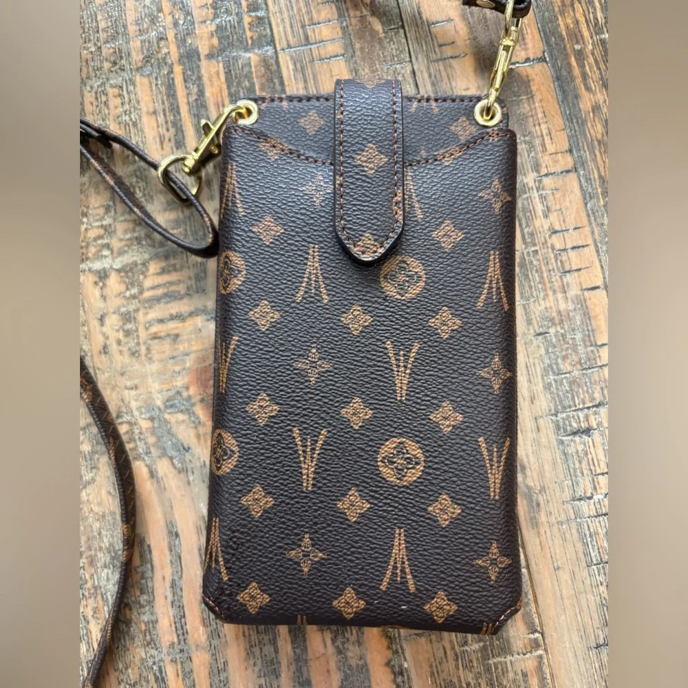 Crossbody Phone Bag - Picture 4 of 9